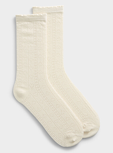 Scalloped edge heart pointelle-knit socks