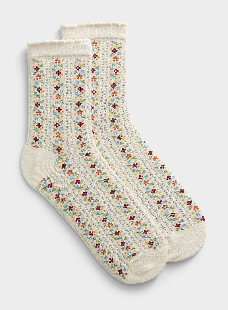 Scalloped Edge Floral Pointelle-Knit Socks