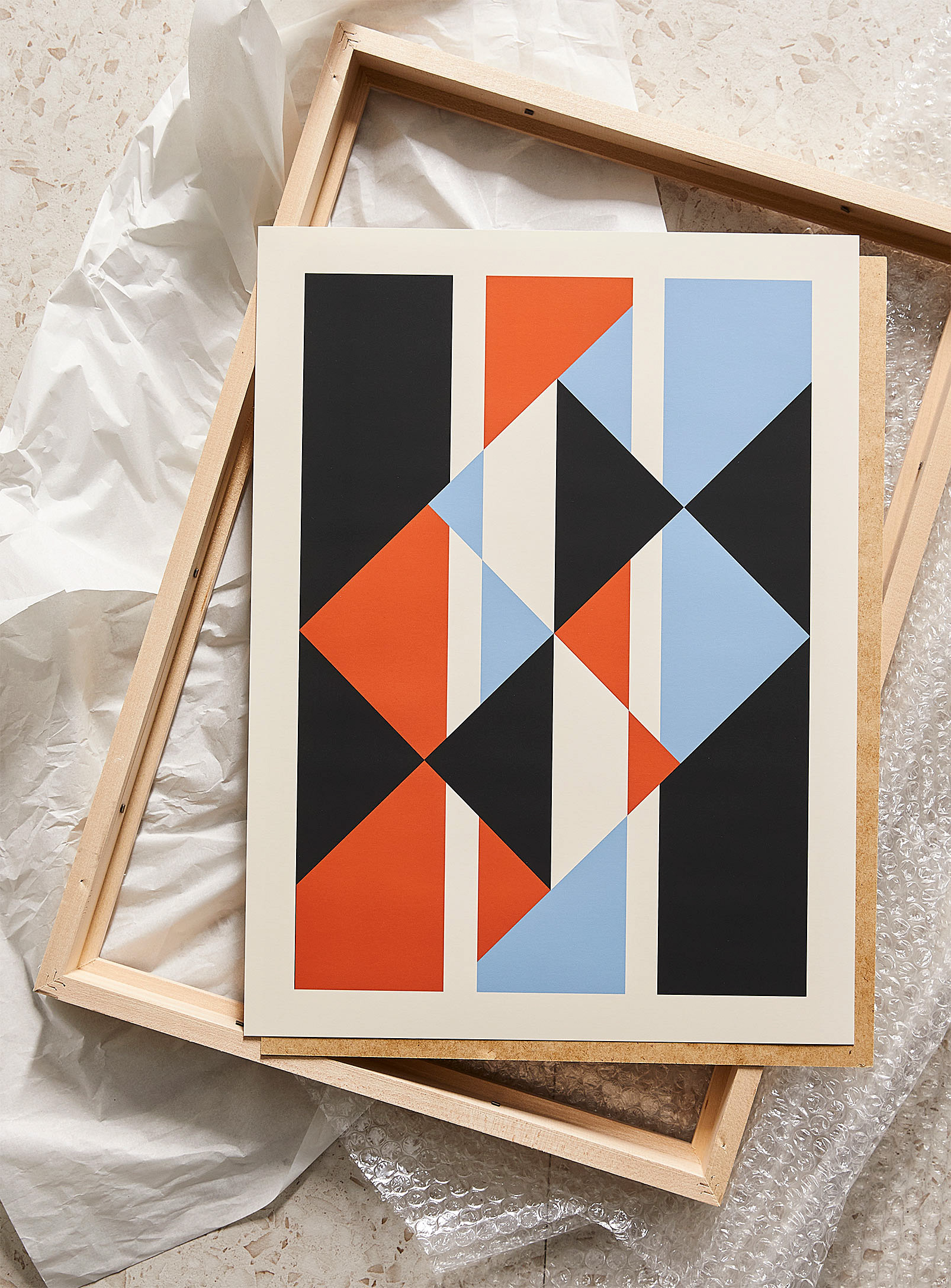 Simons Maison - L'affiche découpes géométriques Voir nos formats offerts