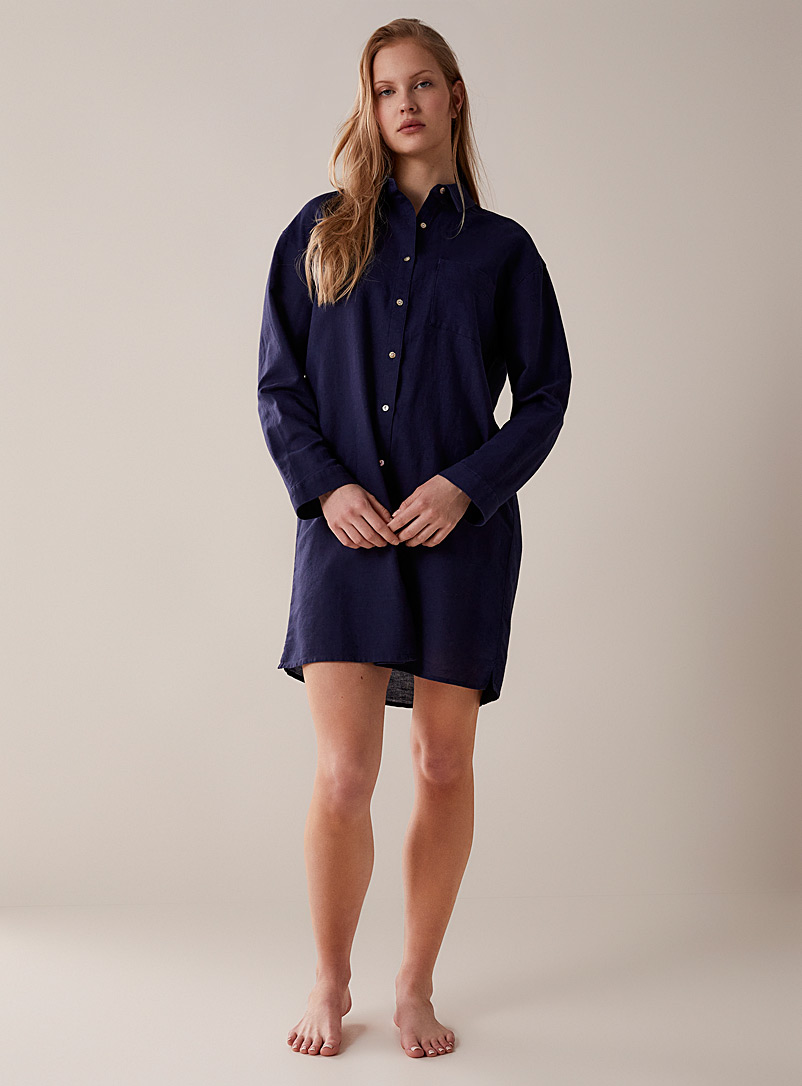 Miiyu: La chemise de nuit lin et coton unie Bleu marine - Bleu nuit pour femme