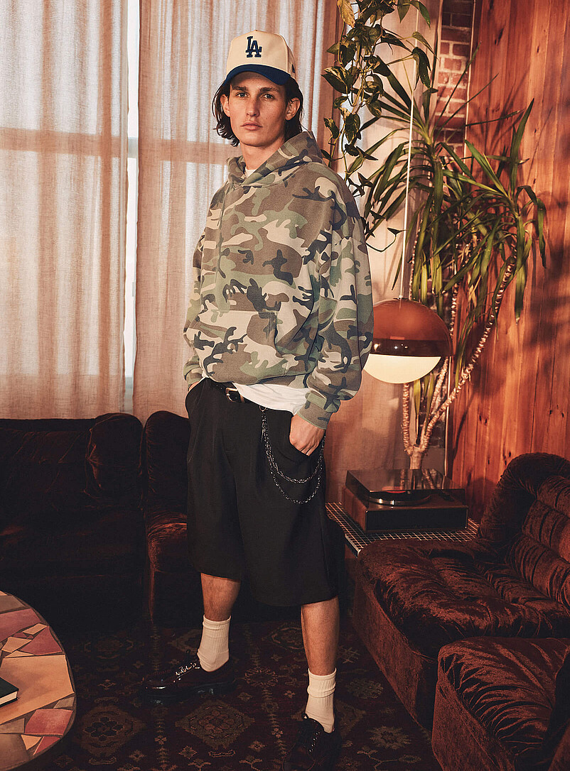 Pleated soft twill Bermudas Loose fit product image (primary)