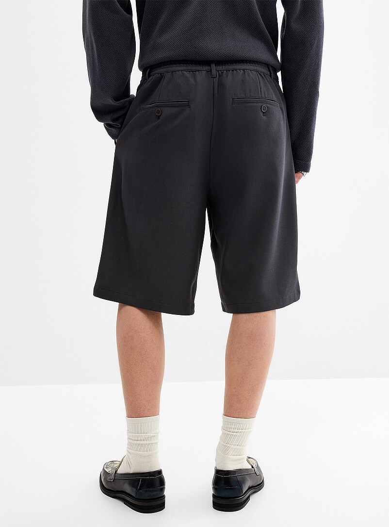 Pleated soft twill Bermudas Loose fit product image 3