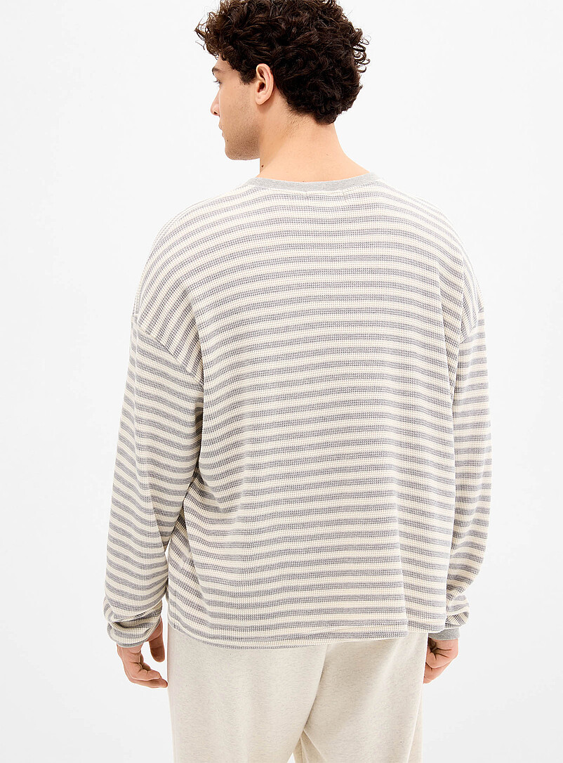 Twin-stripe waffle T-shirt Imported from Seoul product image 3