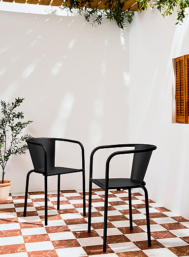 Les chaises d'ext&eacute;rieur en acier Adico Ensemble de 2
