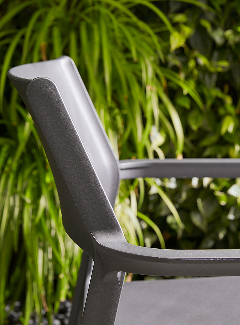 Trill monobloc outdoor armrest chairs Set of 2 or 4 product image 3