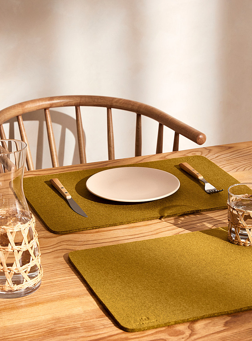 Simons Maison Mossy Green Colourful natural wool placemat