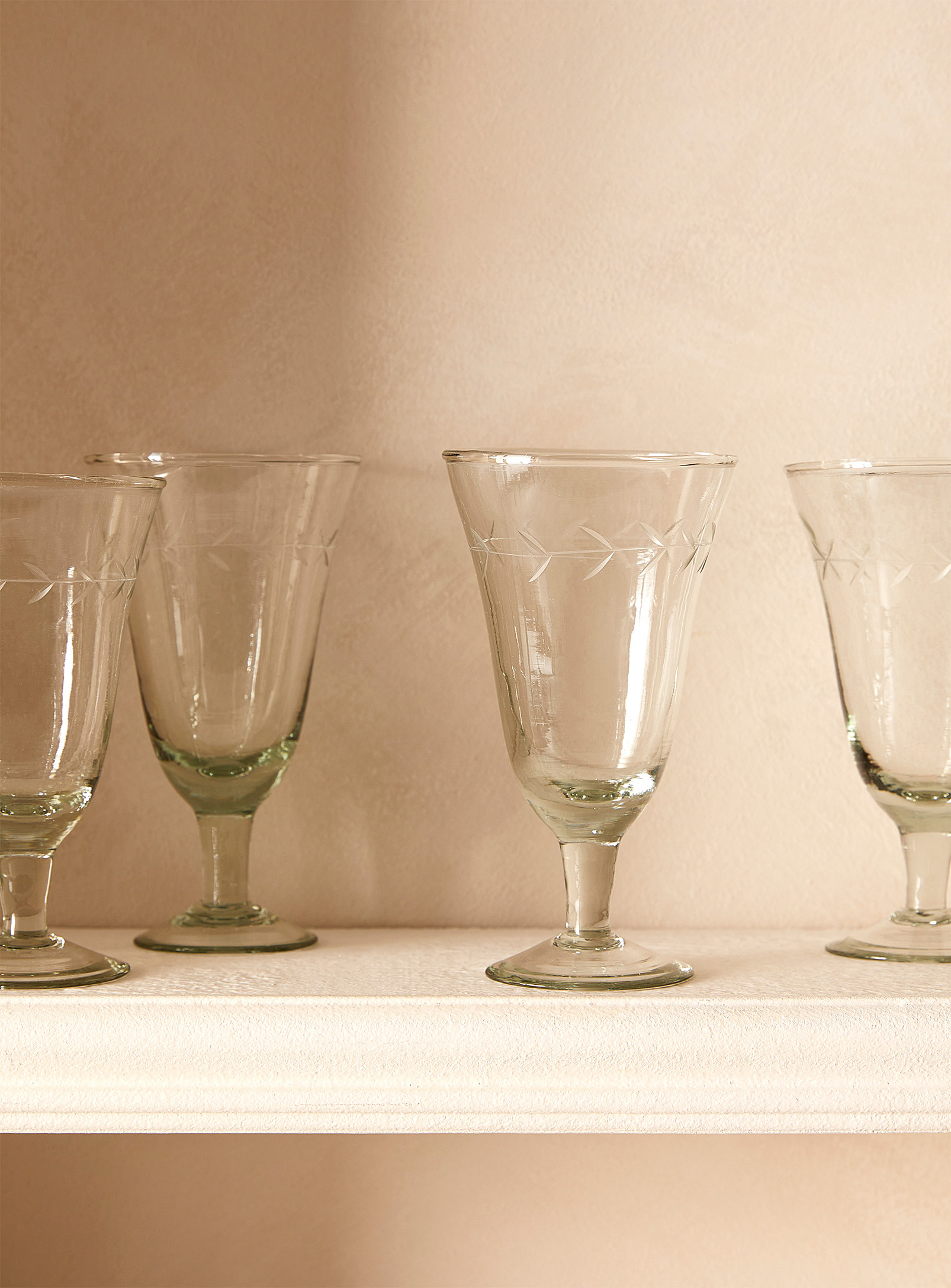 Simons Maison - Engraved leaves wine glass