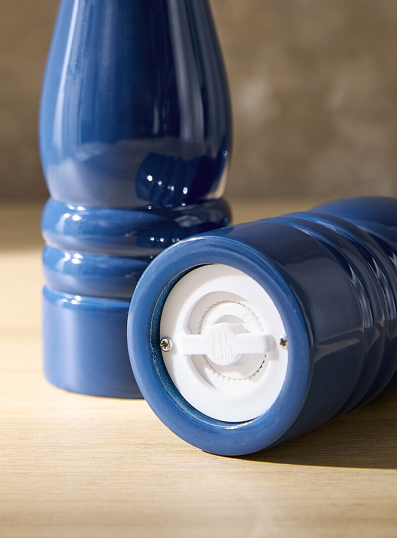 Rubber wood salt and pepper mills product image 3
