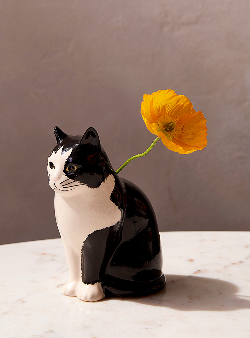 Quail Black and White Cat vase