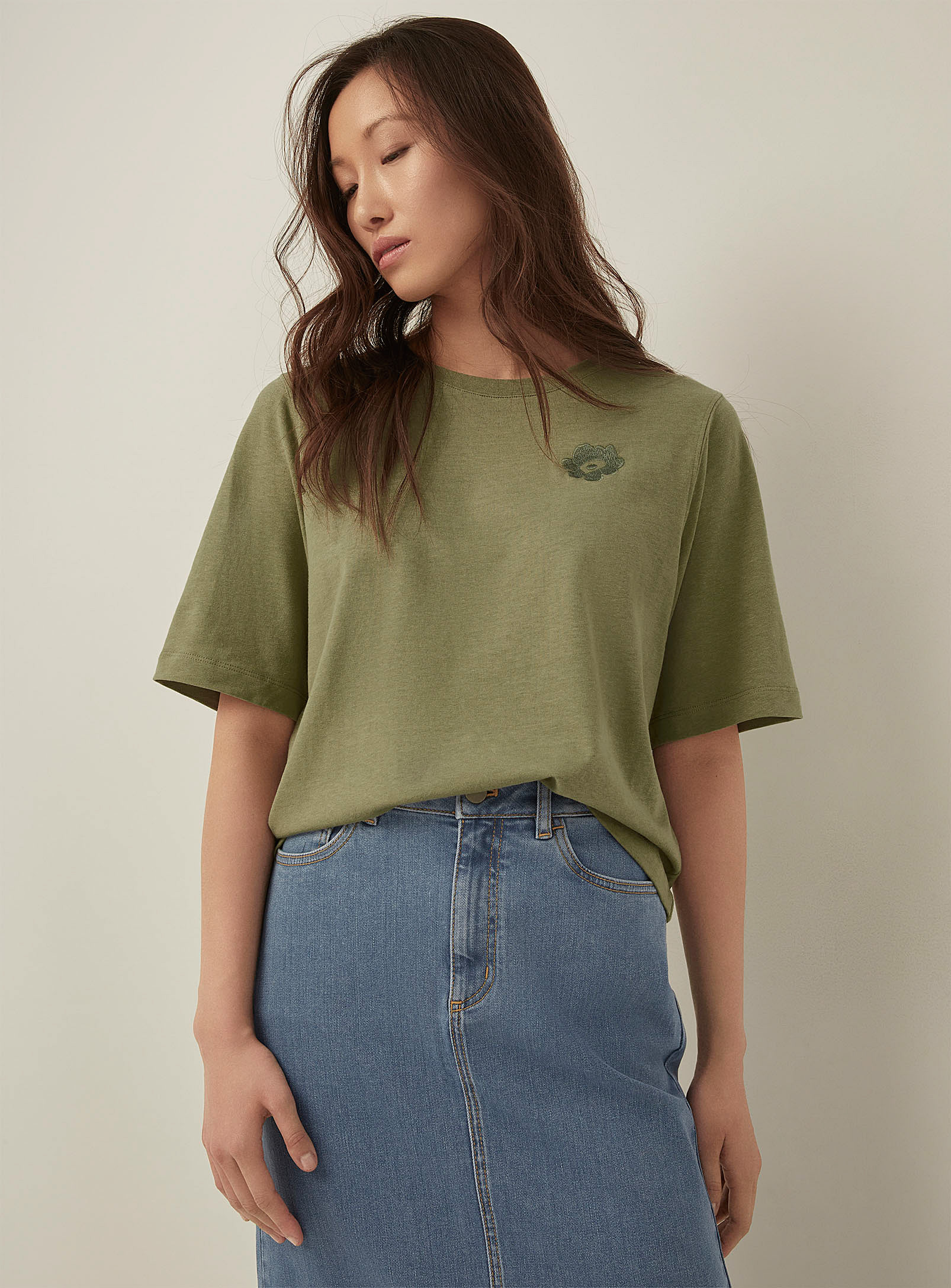 Contemporaine Floral Embroidery Boxy-fit T-shirt In Mossy Green