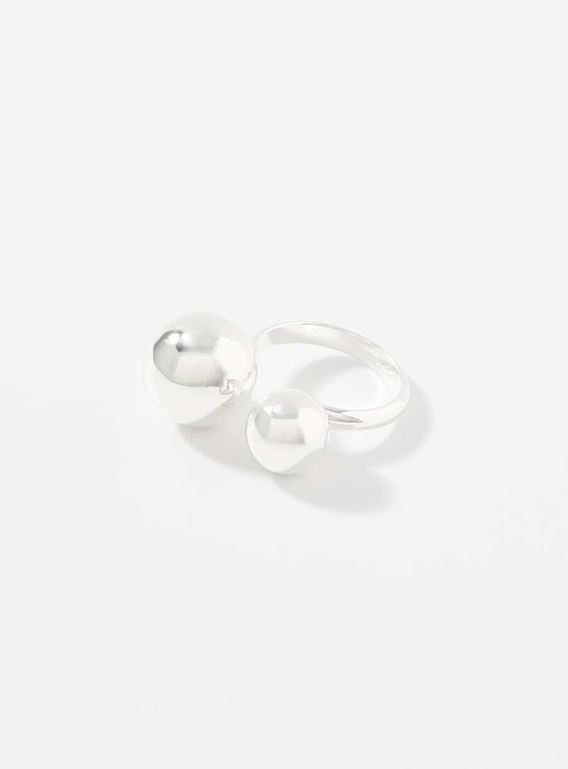 Shimmery ball silver ring product image (primary)