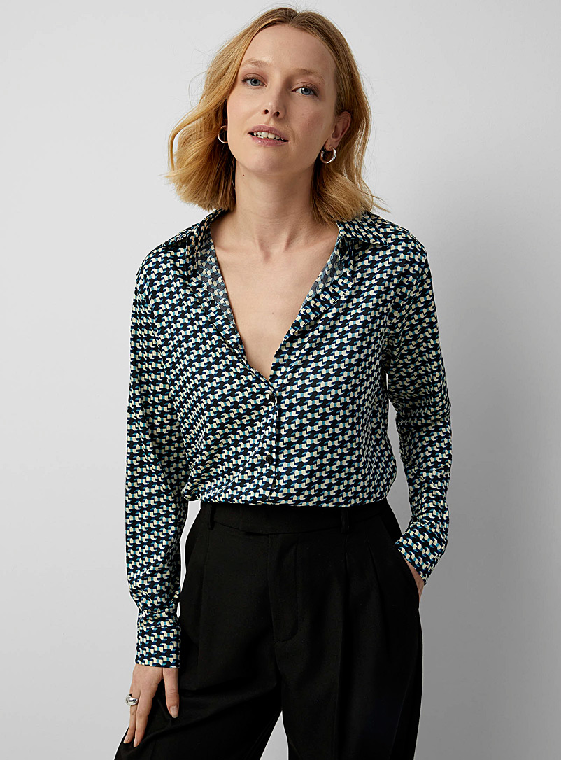 Contemporaine Patterned Blue Optical mosaic flowy shirt for women