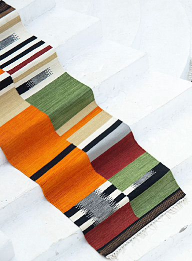 Le tapis de couloir artisanal bandes color&eacute;es 70 x 215 cm