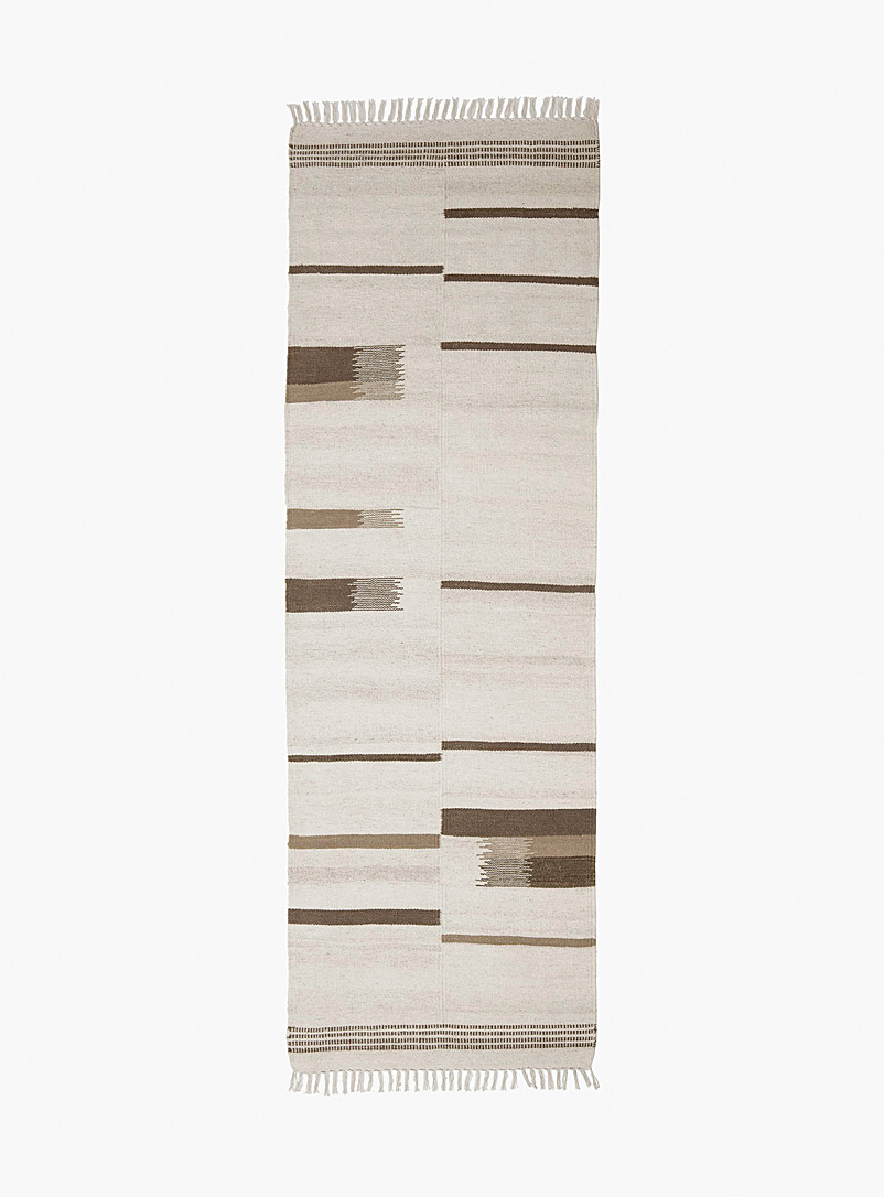 Mark Krebs: Le tapis de couloir artisanal bandes neutres 70 x 215 cm Beige assorti