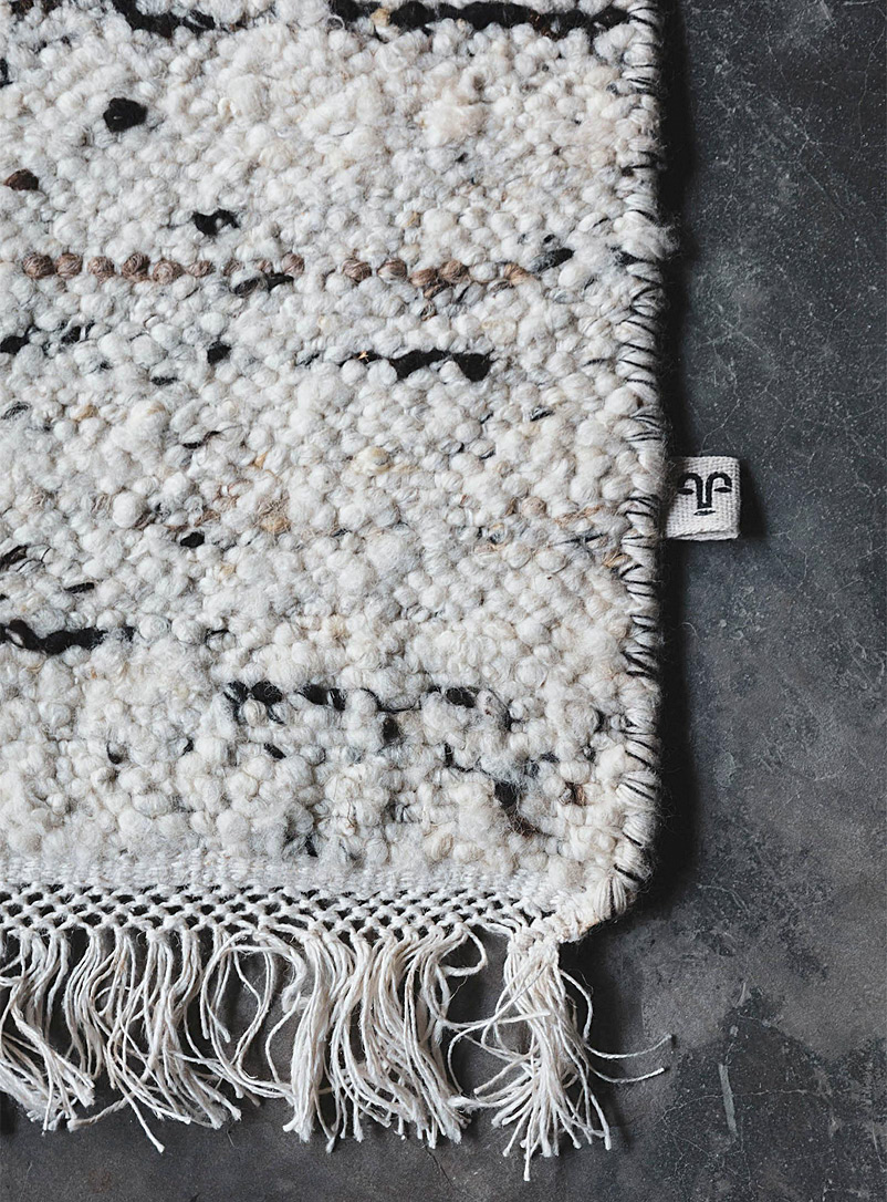 Speckled ivory artisanal rug See available sizes product image 3