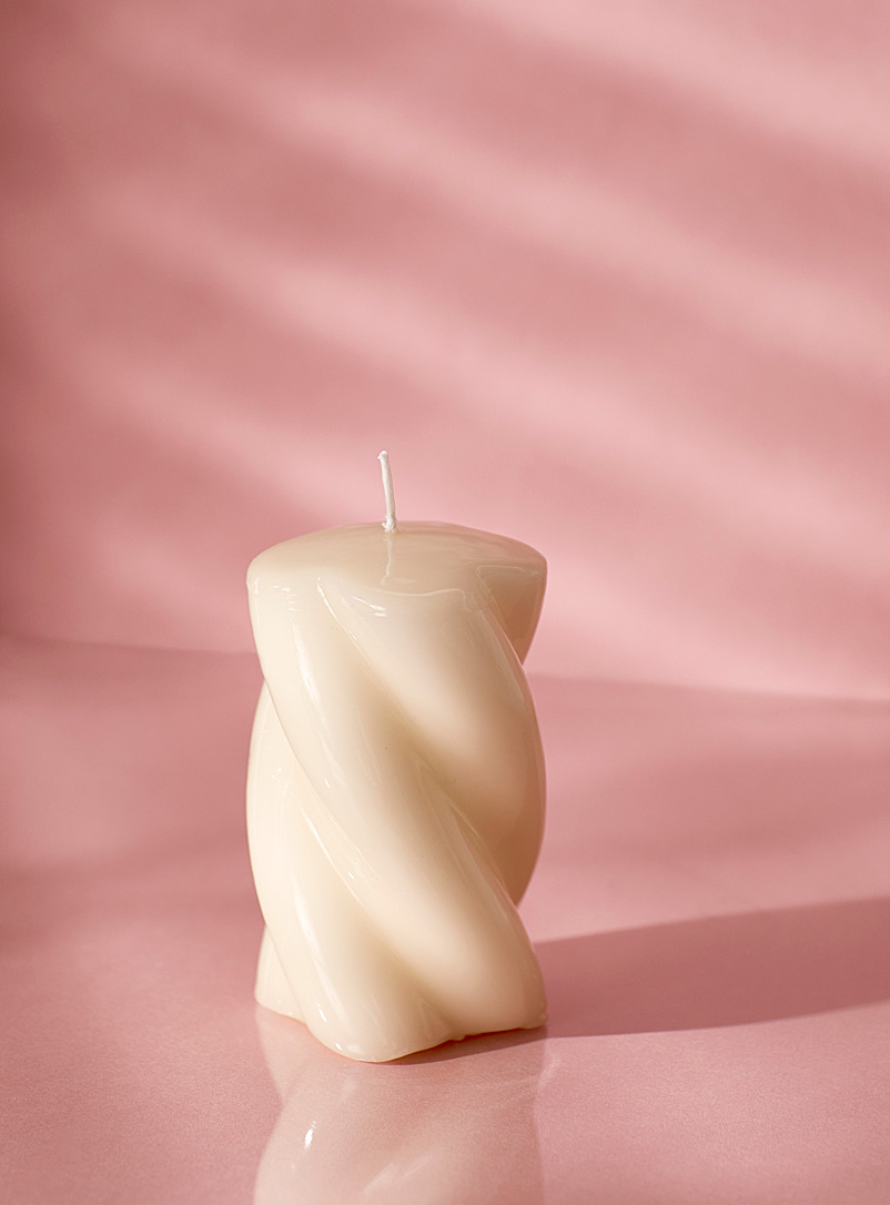 Simons Maison Ivory White Twisted pillar candle