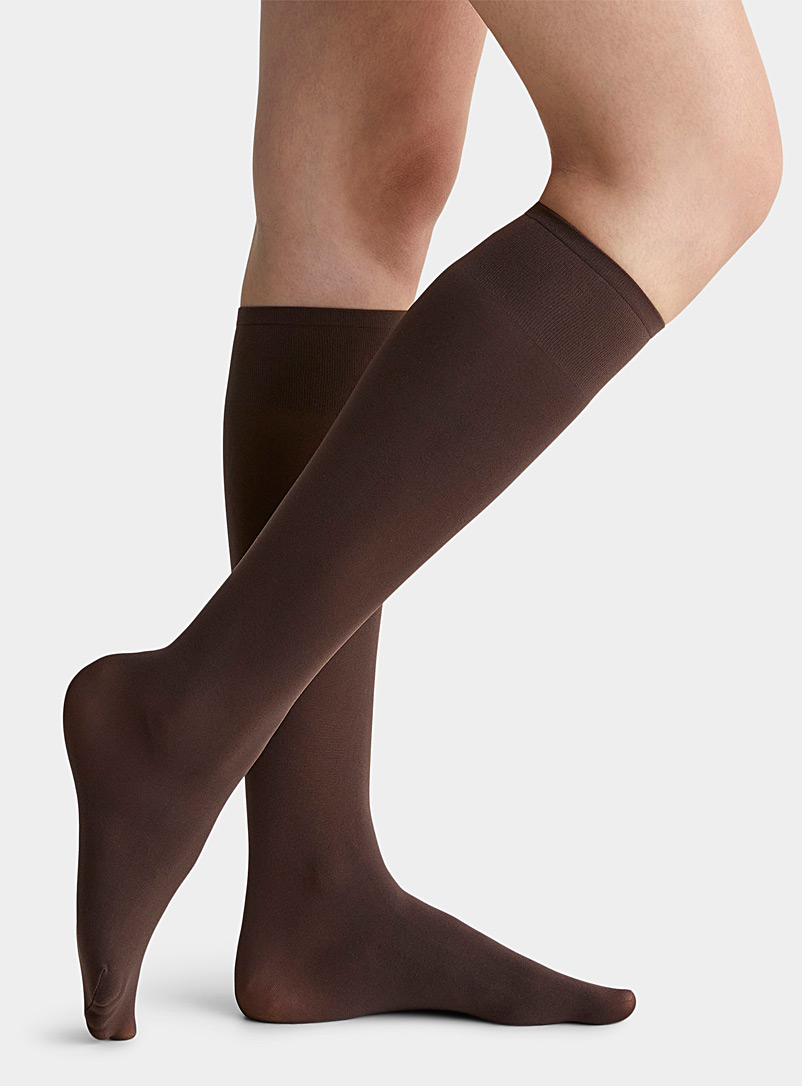 Simons Chocolate/Espresso Recycled nylon solid knee-highs for women
