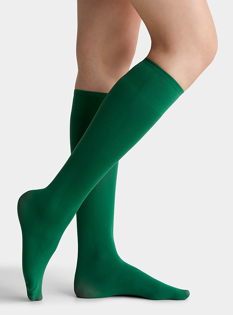 Simons Kelly Green Recycled nylon solid knee-highs for women
