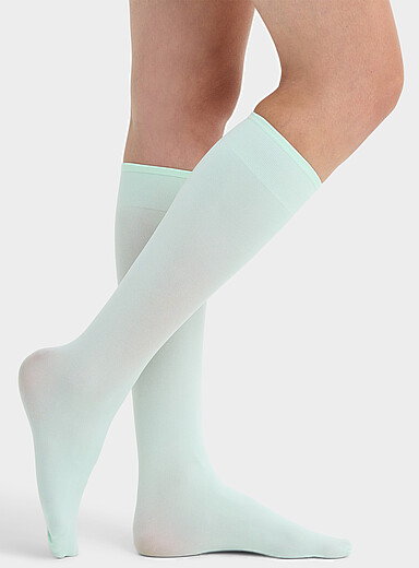 Solid opaque knee-highs