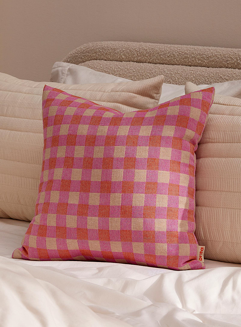 Brita Pink Pop checkers cushion 50 x 50 cm