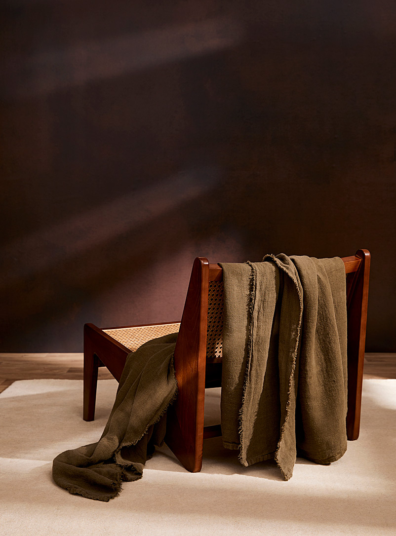 Olive pure linen throw 180 x 230 cm, Simons Maison, Throw Blankets, Decor