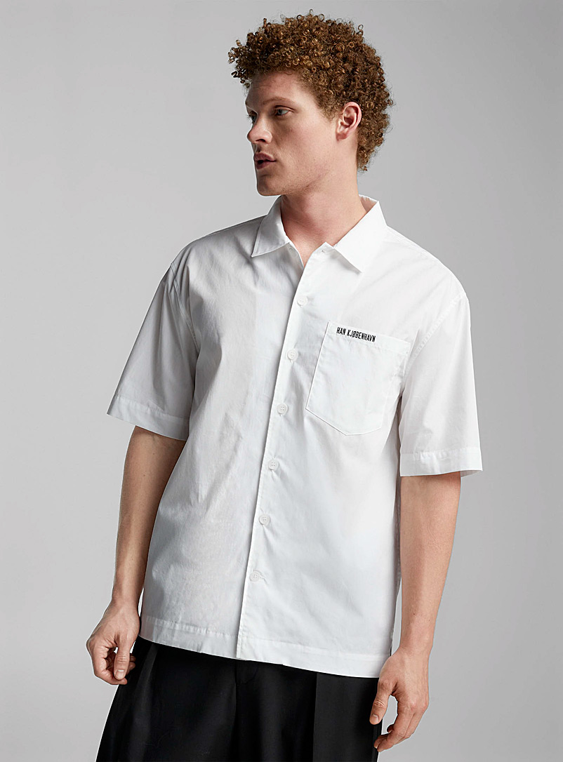 Han Kjøbenhavn: La chemise popeline poche signature Blanc pour homme