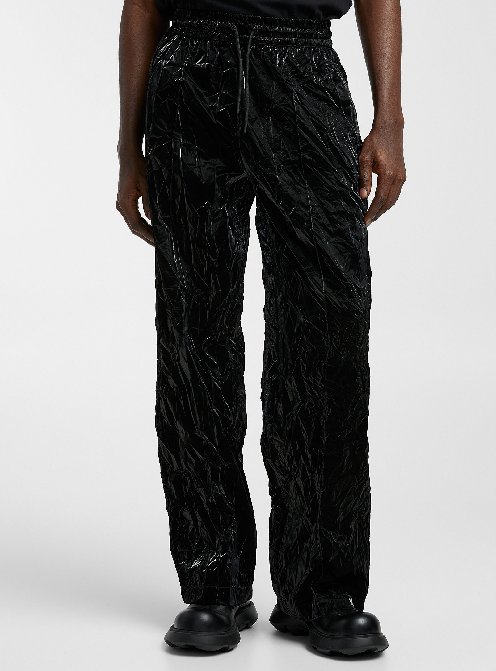 Han Kjøbenhavn - Le pantalon noir laqué texturé