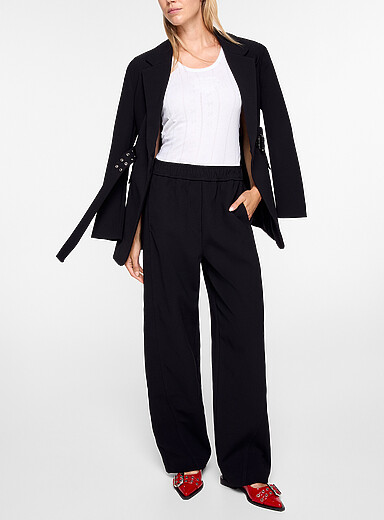 Ganni Black Thick crepe pull-on barrel-leg pant for women