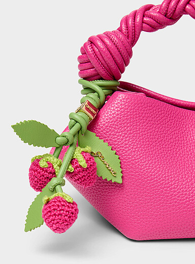 La breloque de sac r&eacute;colte de fraises