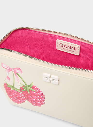 Bou raspberry cosmetics case