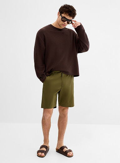 Stretch chino Bermudas <b>Inseam: 9" (23 cm)</b>