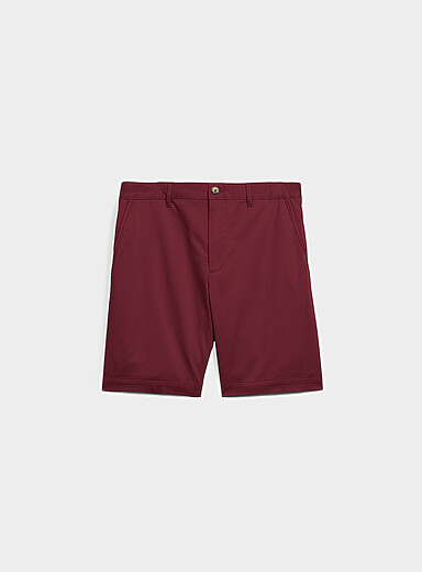Le bermuda chino extensible <b>Longueur d'entrejambe : 23 cm (9 po)</b>
