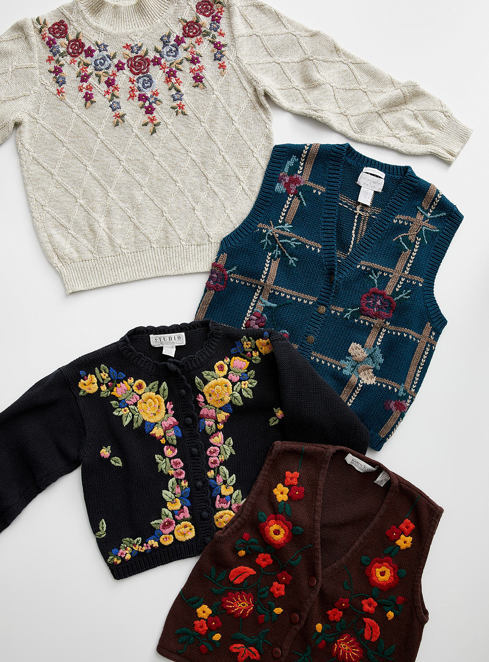 Twik - Women's Floral embroidery sweaters Archives - Unique vintage pieces