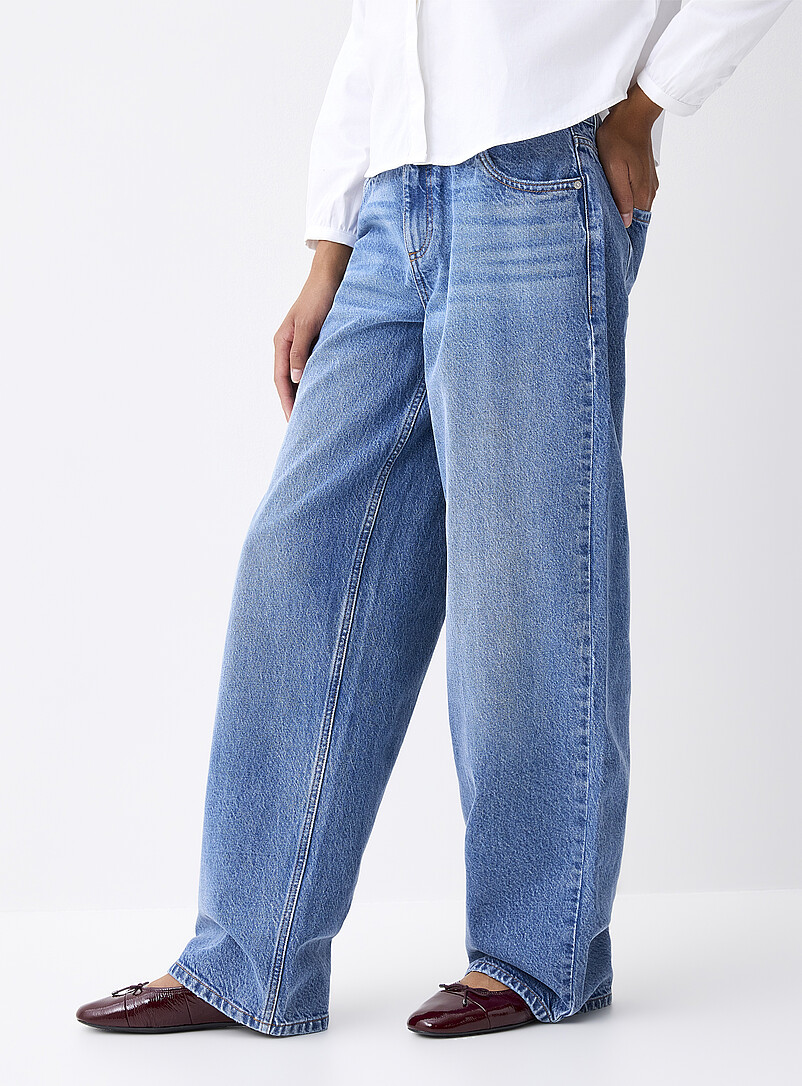 Twik Light wash Baggy low-rise jean <b>House fit</b> for women
