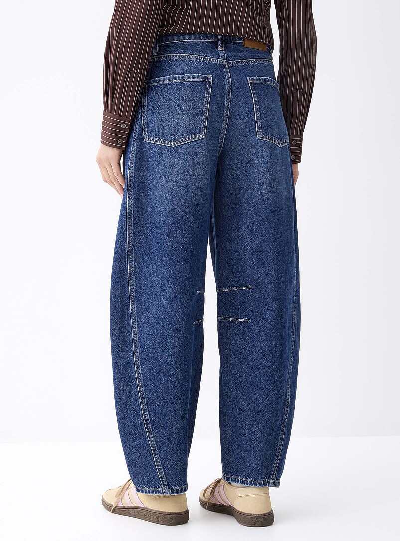 Twik: Le jean ballon <b>Coupe Reggae</b> Lav&eacute; moyen pour femme