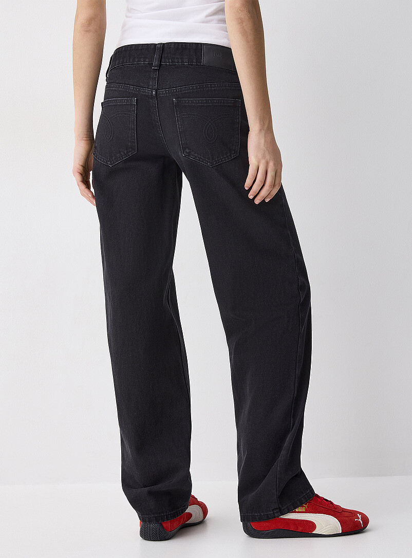 Twik: Le jean droit taille basse <b>Coupe Indie</b> Effet sali pour femme