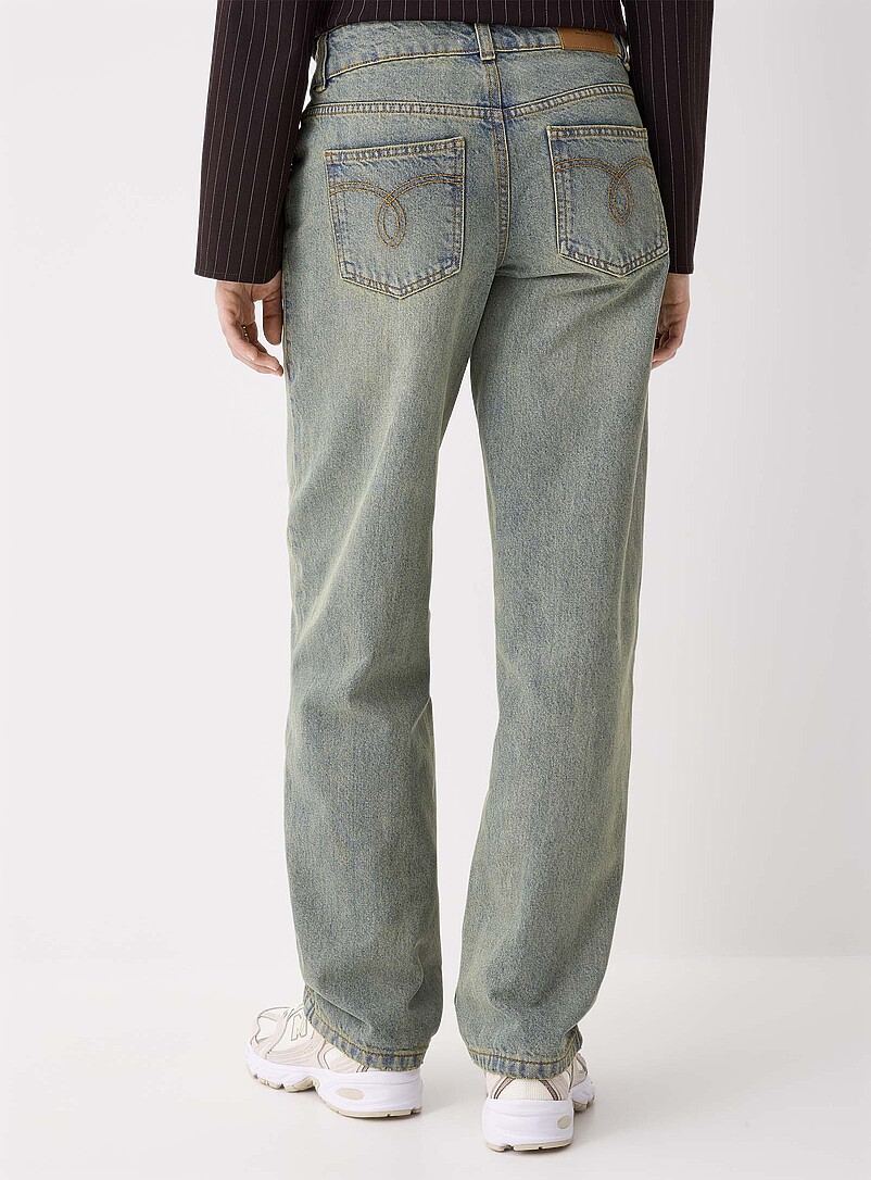 Low-rise straight-leg jean Indie fit | Twik | Regular Waist | Simons