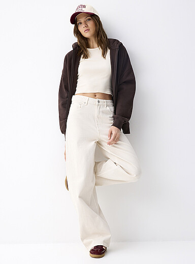 High-rise wide-leg jean <b>R&B fit</b>