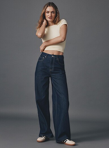 Le jean jambe large taille haute <b>Coupe R&B</b>