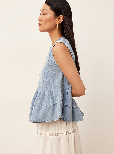 La camisole denim l&eacute;ger taille basque