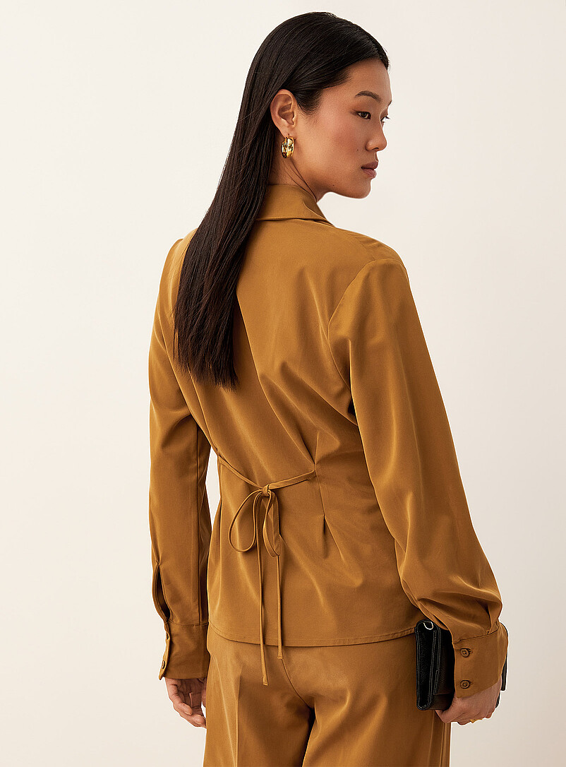 Ic&ocirc;ne: La chemise velout&eacute;e taille pliss&eacute;e Bronze - Ambre pour femme