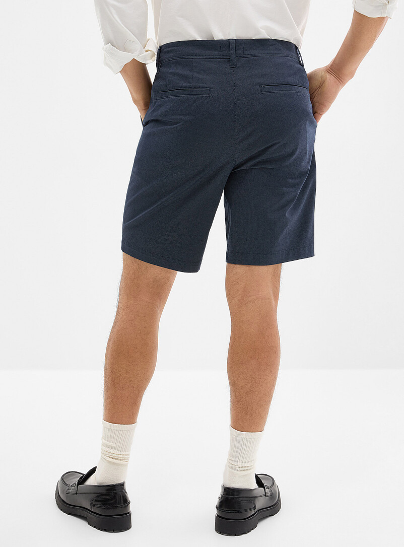 Le 31: Le bermuda chino faux uni <b>Longueur d'entrejambe : 23 cm (9 po)</b> Bleu marine - Bleu nuit pour homme