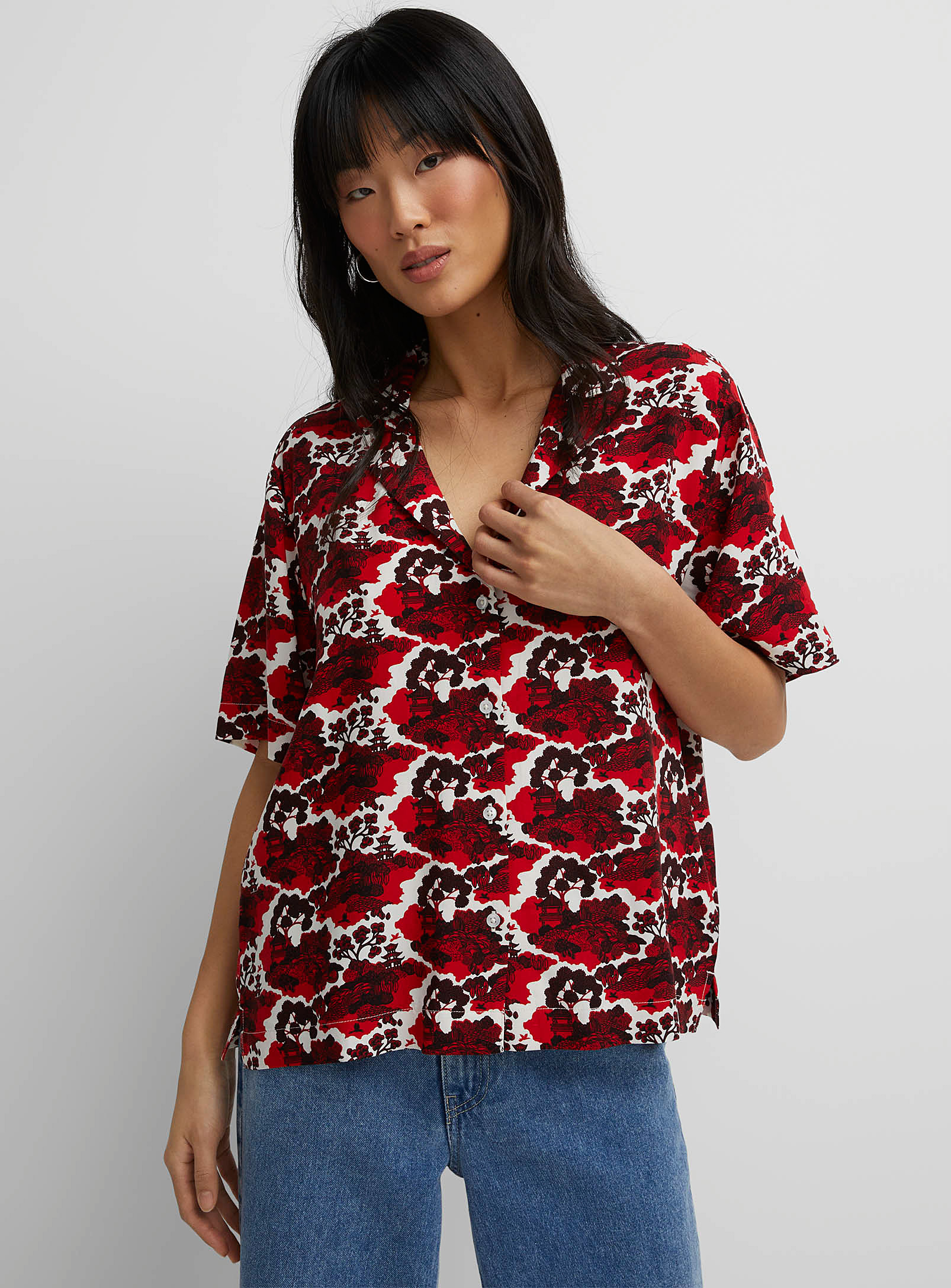Icone Notched Collar Boxy-fit Blouse In Red