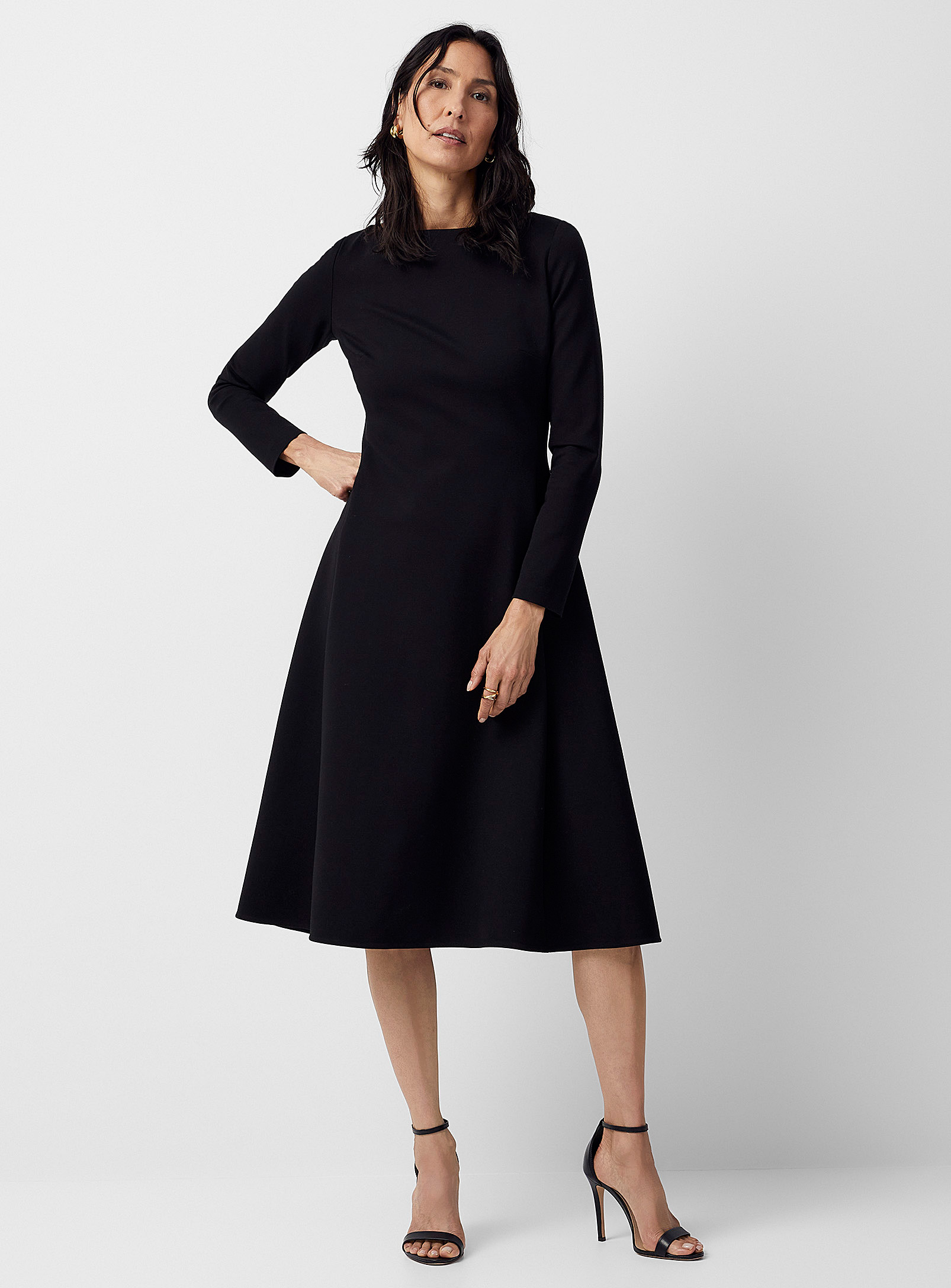 Editions De Robes Carmelle Minimalist Fit-and-flare Dress In Black