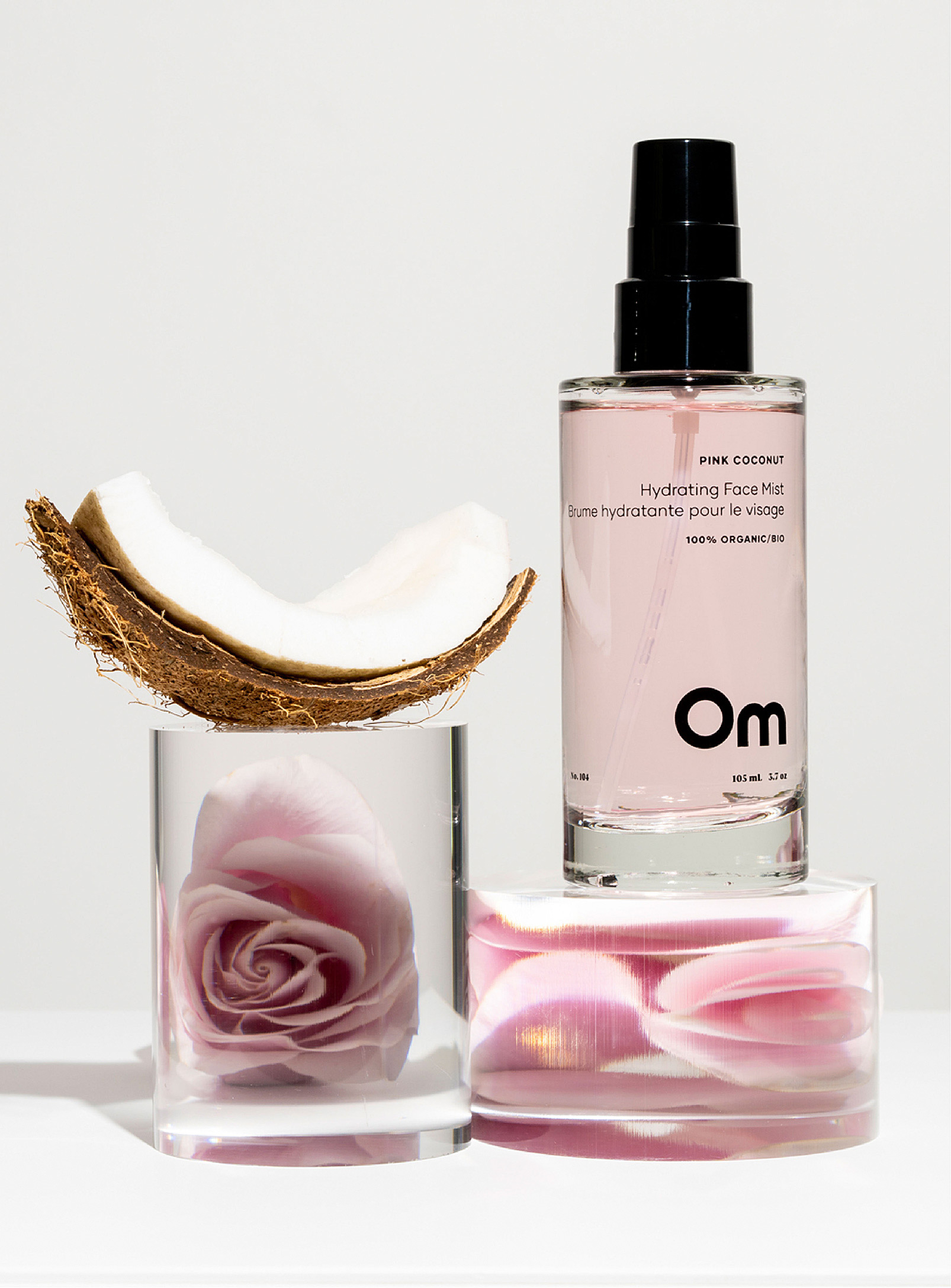 Om Organics - La brume hydratante pour le visage Pink Coconut