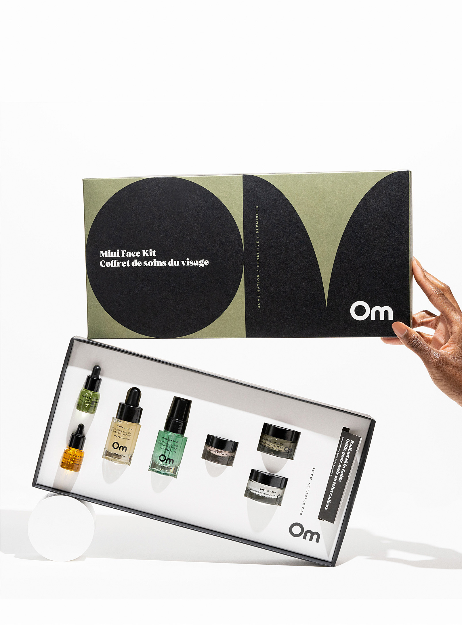 Om Organics - L'ensemble minisoins pour peau sensible Ensemble de 7