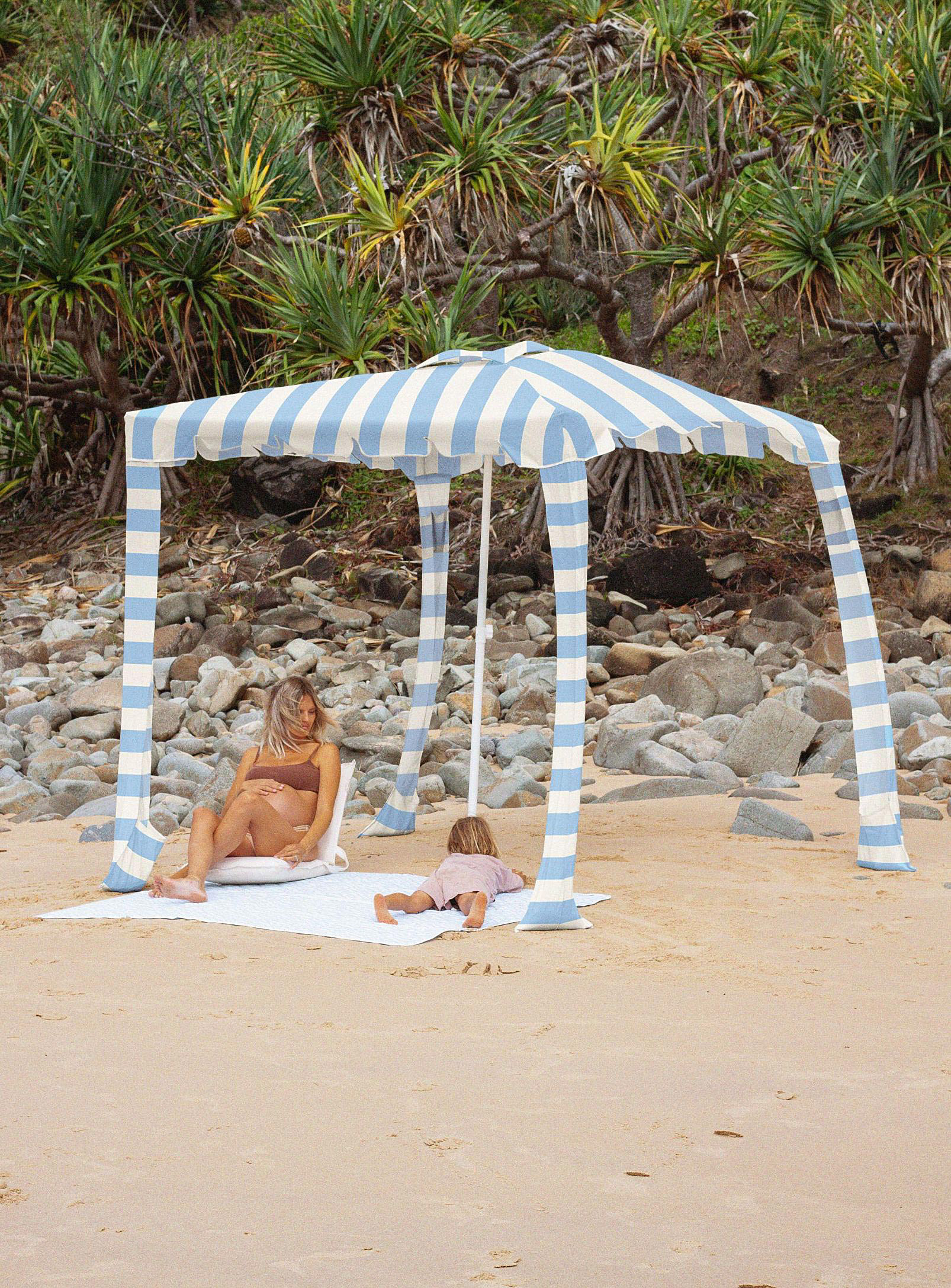 Sunnylife - Le Weekend beach tent