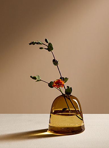 Le petit vase en verre souffl&eacute; Hillock
