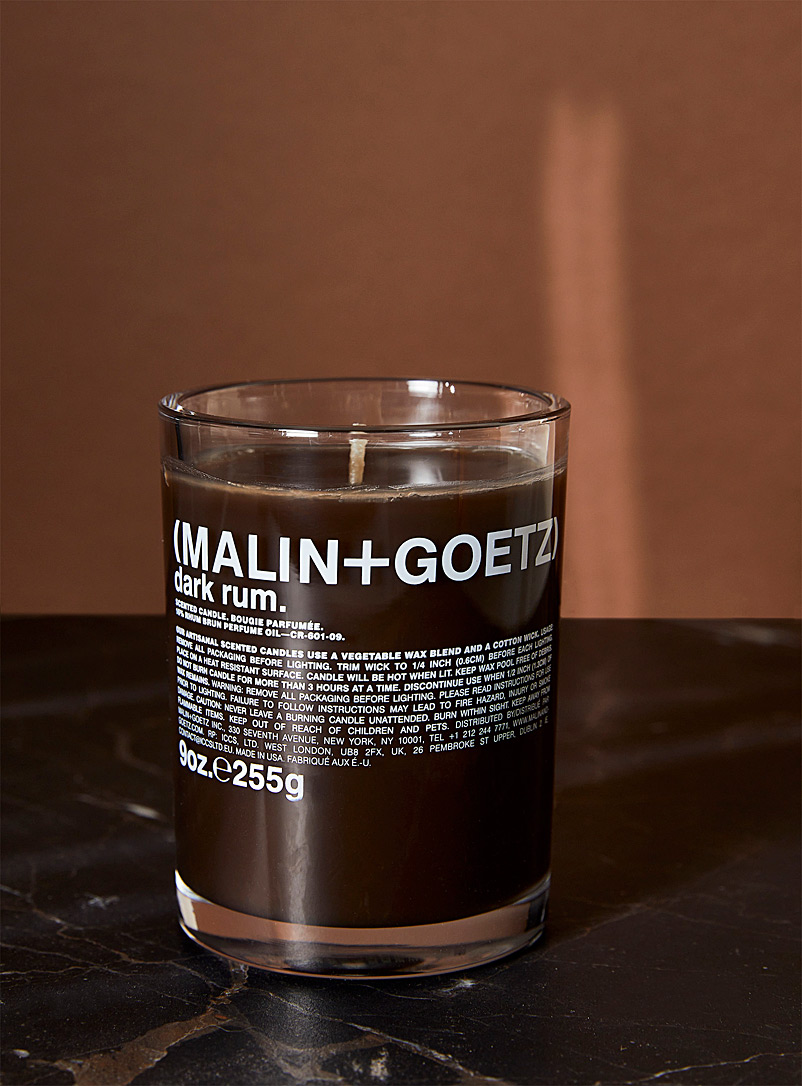 MALIN+GOETZ: La bougie parfumée Dark Rum Assorti pour homme
