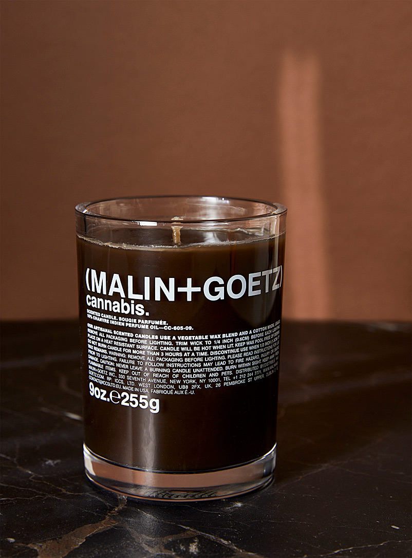 MALIN+GOETZ: La bougie parfumée Cannabis Assorti pour homme